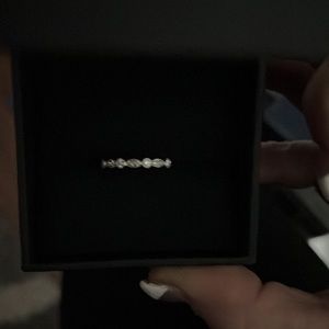 14k white gold diamond ring